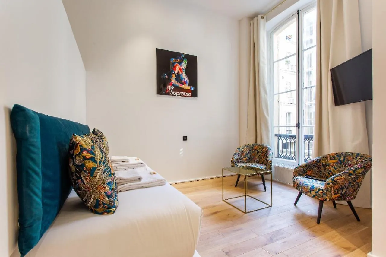 Apartament Cmg Palais De L'elysee Saint-honore Paryż