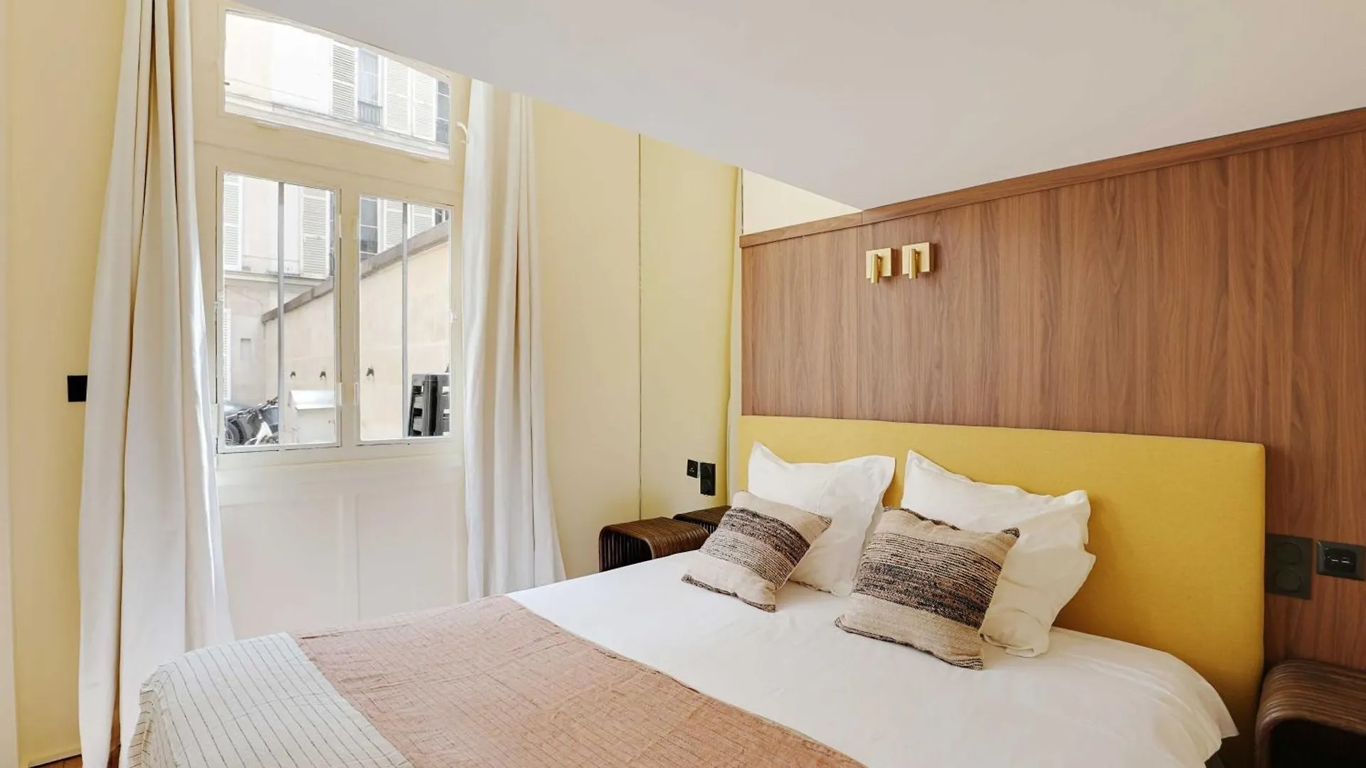 Cmg Palais De L'elysee Saint-honore Apartment